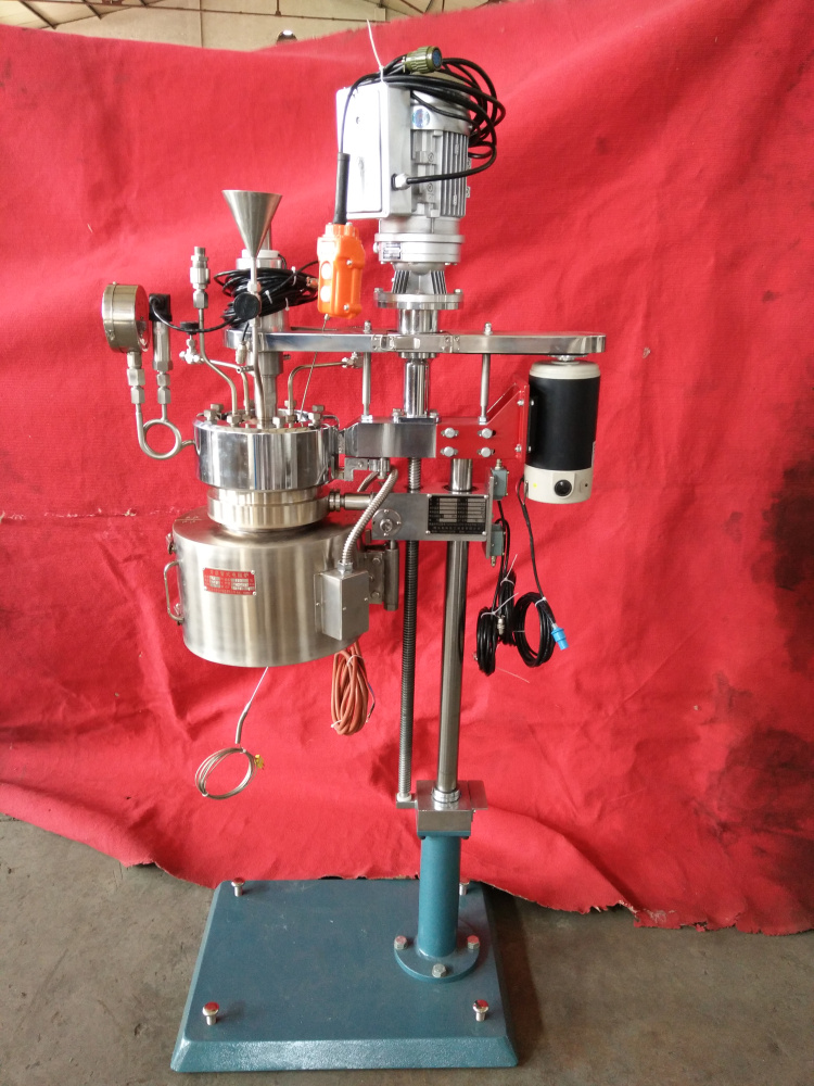 DFCF系列-電動(dòng)升降釜體、翻轉(zhuǎn)出料、開(kāi)啟式加熱爐2