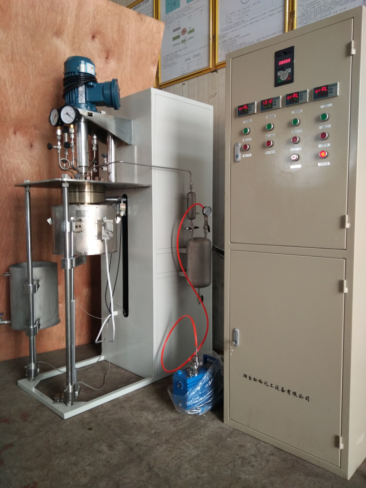 DFCF系列-釜體電動升降翻轉、加熱爐和水槽電動升降并可側移4