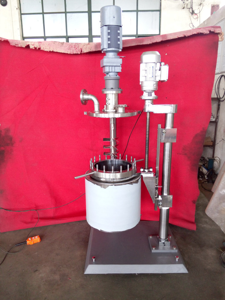 DFCF系列-釜體升降，并可水平旋轉到一邊3